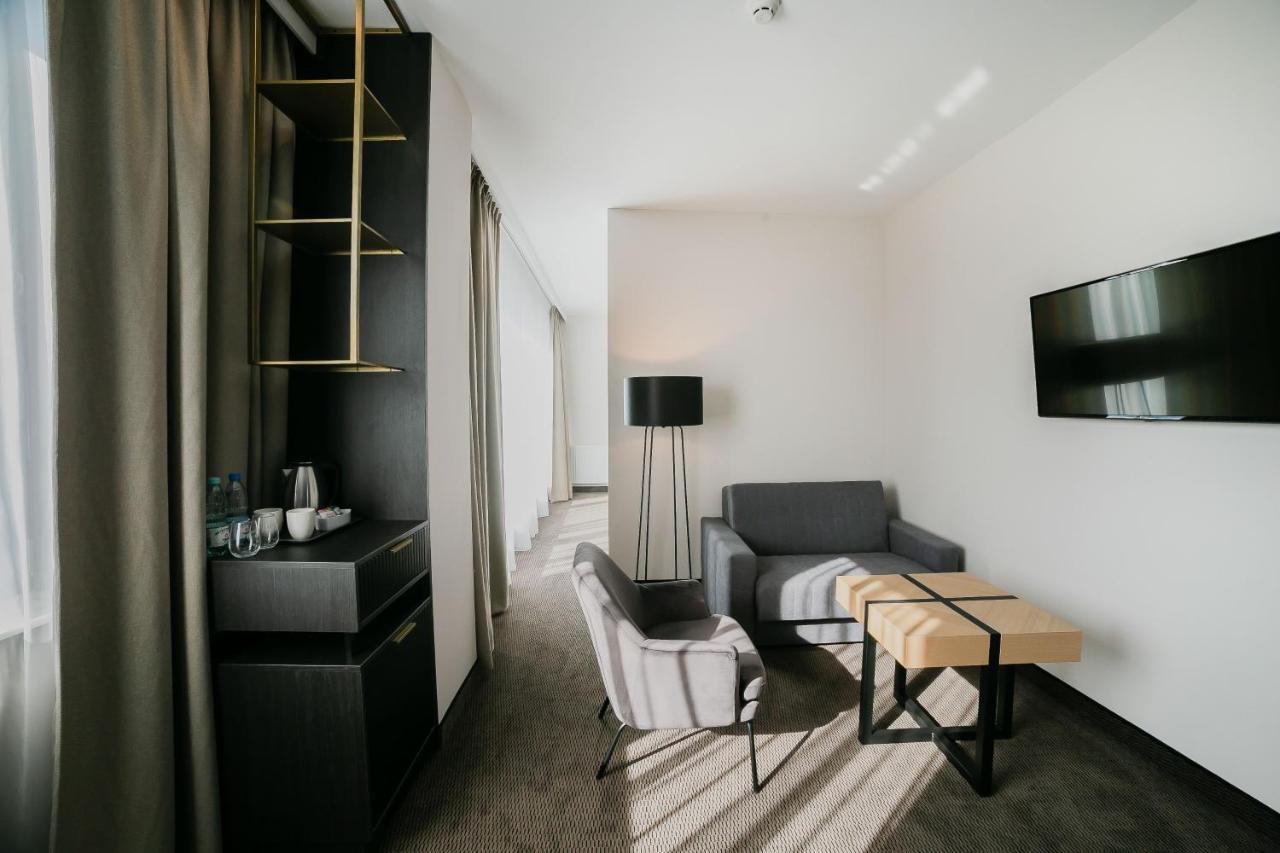 B&B Hotel Warsaw East Luaran gambar