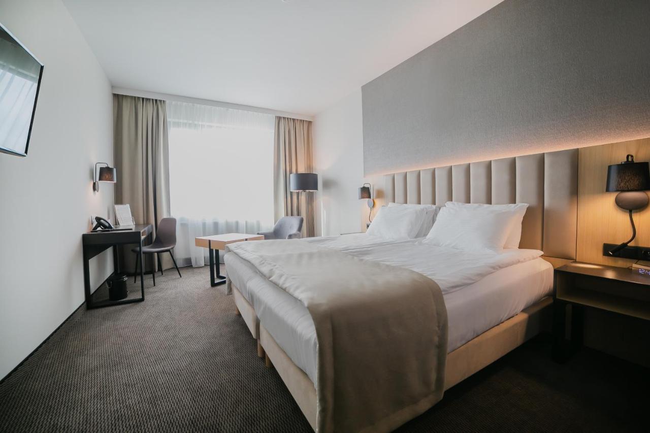B&B Hotel Warsaw East Luaran gambar