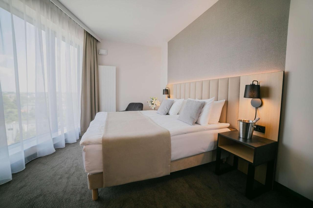 B&B Hotel Warsaw East Luaran gambar