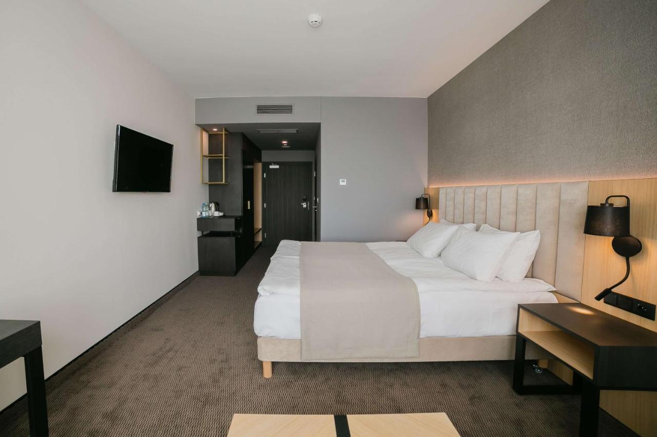 B&B Hotel Warsaw East Luaran gambar